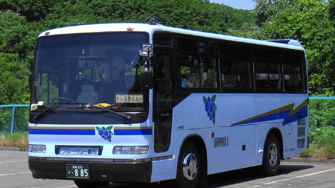 bus-712998_960_720