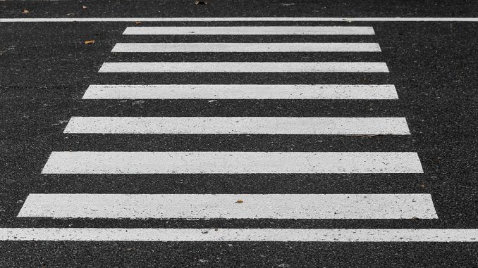 crosswalk-3712127_960_720