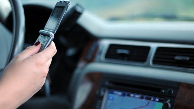 driving-844132_960_720