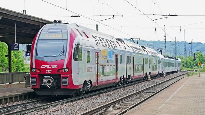 regional-train-3863366_960_720
