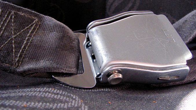 seatbelt-629230_960_720