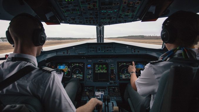 Pilot Dies in Fiery San Diego Plane Crash