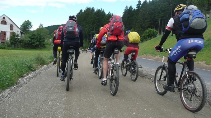 bike-ride-1122885_960_720