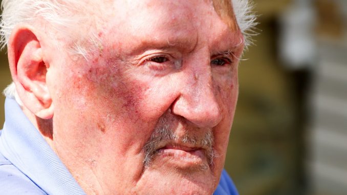 old-man-2786766_960_720